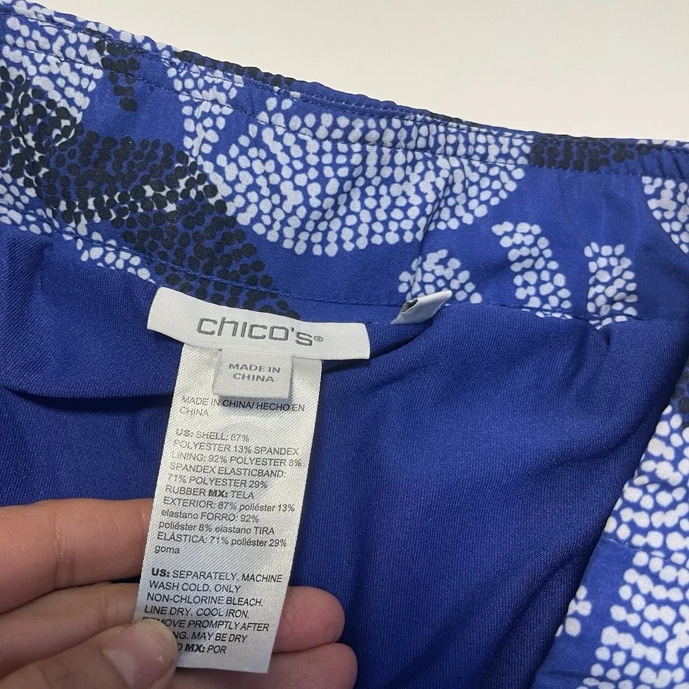 Chico's Floral Pleated Pull On Skort Skirt 1, 8 Pockets Colorful Outdoor Modest